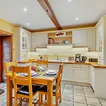 Ferndale House * 米德尔赫姆