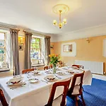 Ferndale House *