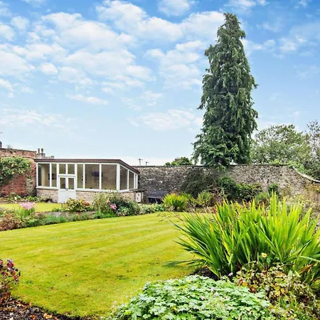 Semesterbostad Ferndale House *