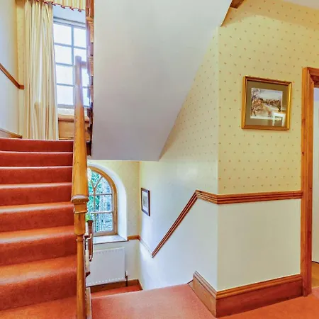 Semesterbostad Ferndale House *