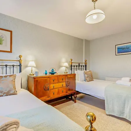 Дом отдыха Ferndale House